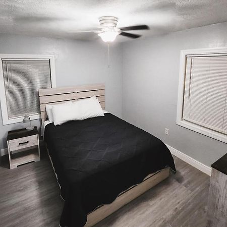 Cozy 3 Bedroom House Near Airport/Raymond Stadium/Downtown. Tampa Exterior photo